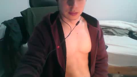 Snapshot of andresse_lat chatting on April 12, 2026, 11:54 pm andresse_lat online show from April 12, 2026, 11:54 pm