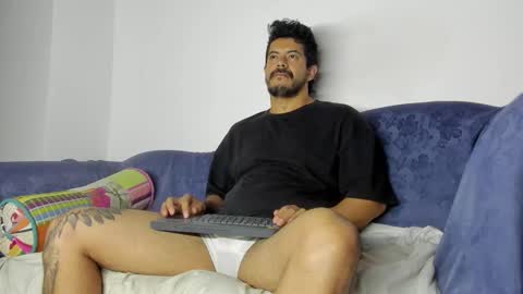 Andres online show from February 1, 2026, 7:51 am