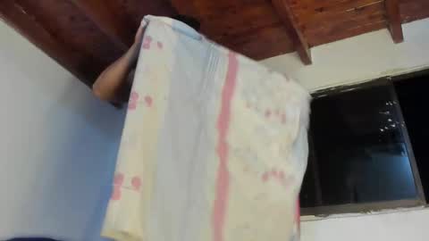 Andres online show from March 18, 2026, 8:39 am