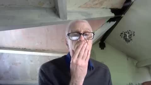 Snapshot of andrew160258 chatting on May 8, 2026, 4:01 pm Andrew online show from May 8, 2026, 4:01 pm
