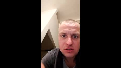 andrew3356577 online show from January 11, 2026, 9:42 pm