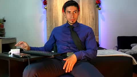 Andrew online show from December 19, 2025, 4:30 am