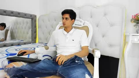 Andrew online show from December 16, 2025, 3:11 am