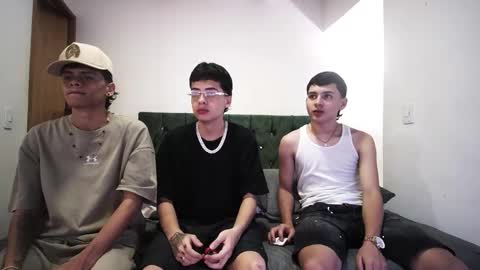 andrew restrepo online show from September 21, 2025, 9:27 pm