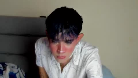 Snapshot of andrew_uwu_ chatting on December 22, 2025, 9:56 pm ANDREW independent model online show from December 22, 2025, 9:56 pm