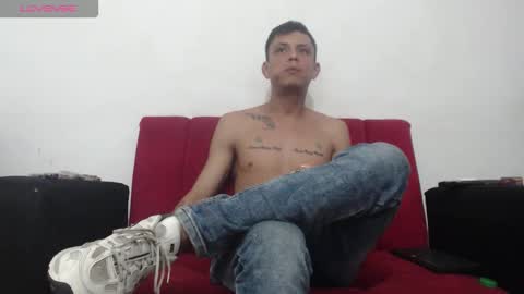 Snapshot of andrewcooper1 chatting on January 11, 2026, 10:04 pm andrew online show from January 11, 2026, 10:04 pm