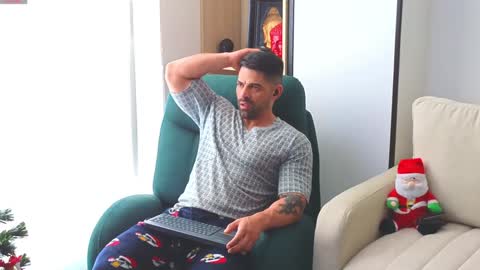 Andrew online show from December 11, 2024, 7:57 pm