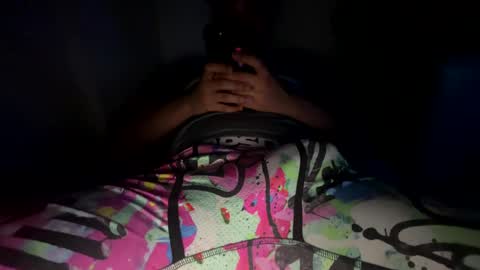 Snapshot of andrewhdez chatting on February 3, 2025, 4:57 am Andrew online show from February 3, 2025, 4:57 am