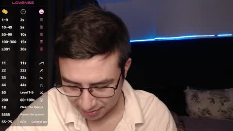 Snapshot of andrewmhilton_ chatting on November 16, 2025, 5:46 am andrewmhilton_ online show from November 16, 2025, 5:46 am