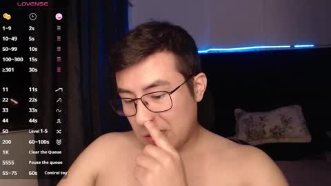 Snapshot of andrewmhilton_ chatting on November 20, 2025, 5:07 am andrewmhilton_ online show from November 20, 2025, 5:07 am