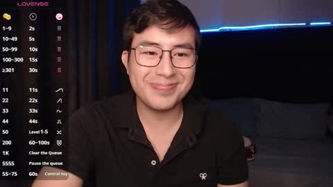 Snapshot of andrewmhilton_ chatting on November 23, 2025, 6:35 am andrewmhilton_ online show from November 23, 2025, 6:35 am