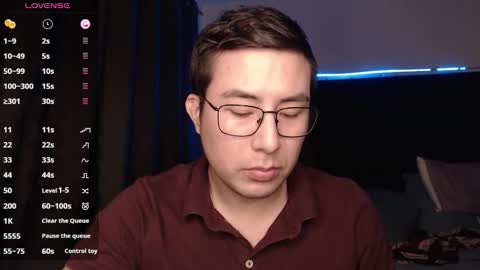 Snapshot of andrewmhilton_ chatting on November 25, 2025, 5:40 am andrewmhilton_ online show from November 25, 2025, 5:40 am