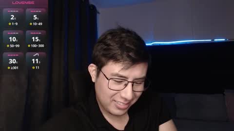 Snapshot of andrewmhilton_ chatting on November 28, 2025, 7:33 am andrewmhilton_ online show from November 28, 2025, 7:33 am