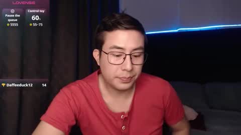 Snapshot of andrewmhilton_ chatting on November 30, 2025, 6:06 am andrewmhilton_ online show from November 30, 2025, 6:06 am