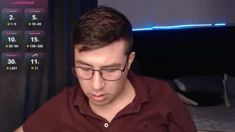 Snapshot of andrewmhilton_ chatting on December 5, 2025, 3:04 am andrewmhilton_ online show from December 5, 2025, 3:04 am