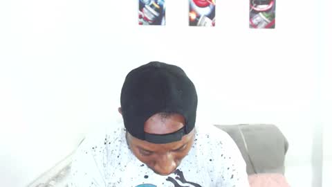 Snapshot of andrewoconnor__ chatting on December 1, 2025, 2:11 pm Andrew Oconnor online show from December 1, 2025, 2:11 pm