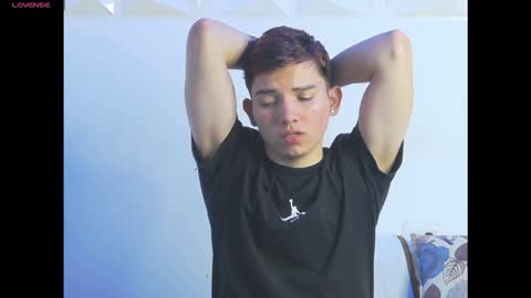 AndreWortix online show from December 2, 2025, 4:07 am