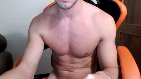 Snapshot of andrewyy34 chatting on October 22, 2025, 9:25 pm Andrea online show from October 22, 2025, 9:25 pm