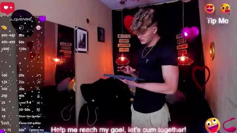 Snapshot of andrius_24 chatting on February 11, 2026, 1:43 am online show from February 11, 2026, 1:43 am