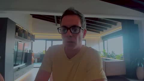 Snapshot of andy0pandi chatting on March 5, 2025, 1:50 pm Andrew online show from March 5, 2025, 1:50 pm