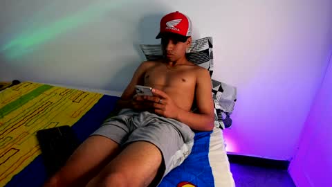 Snapshot of andy_0018 chatting on January 19, 2025, 11:23 am Andy online show from January 19, 2025, 11:23 am