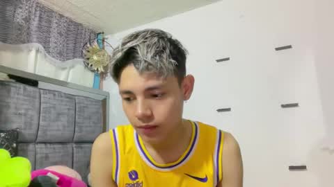 Andy online show from December 2, 2025, 12:54 pm