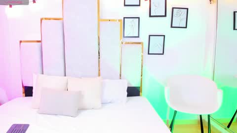 Snapshot of andy_bluee chatting on January 17, 2025, 12:20 am Andy bluee  online show from January 17, 2025, 12:20 am