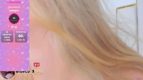 Snapshot of andy_bluee chatting on September 26, 2025, 4:16 am Andy bluee  online show from September 26, 2025, 4:16 am