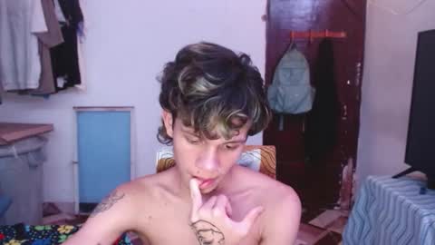 andy_dan1 online show from May 22, 2026, 6:09 am