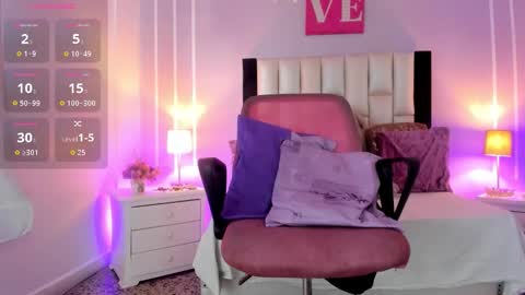 Andrea online show from November 14, 2025, 1:32 pm