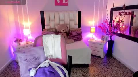 Andrea online show from November 20, 2025, 1:11 pm