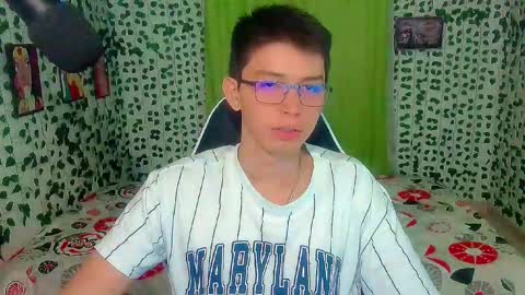 Snapshot of andy_gray01 chatting on October 26, 2025, 12:11 pm Andy Gray online show from October 26, 2025, 12:11 pm