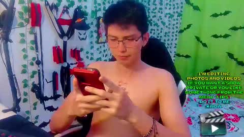 Snapshot of andy_gray01 chatting on November 12, 2025, 1:39 am Andy Gray online show from November 12, 2025, 1:39 am