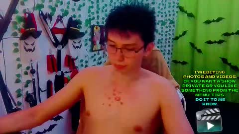 Snapshot of andy_gray01 chatting on November 18, 2025, 11:48 pm Andy Gray online show from November 18, 2025, 11:48 pm