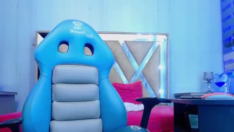 andy online show from November 21, 2025, 9:24 pm