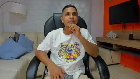 andy online show from October 20, 2025, 2:12 am