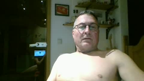 Snapshot of andybayern chatting on April 29, 2026, 11:22 pm andybayern online show from April 29, 2026, 11:22 pm