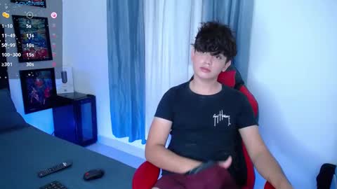 Snapshot of andyboy_19 chatting on December 21, 2024, 1:58 am andy online show from December 21, 2024, 1:58 am