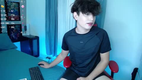 Snapshot of andyboy_19 chatting on January 7, 2025, 10:19 pm andy online show from January 7, 2025, 10:19 pm