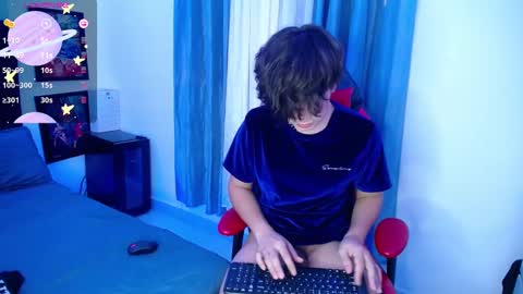 Snapshot of andyboy_19 chatting on March 4, 2025, 10:16 pm andy online show from March 4, 2025, 10:16 pm