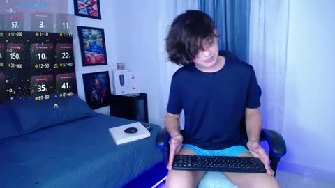 Snapshot of andyboy_19 chatting on October 3, 2025, 11:57 pm andy online show from October 3, 2025, 11:57 pm