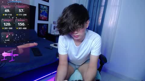 Snapshot of andyboy_19 chatting on October 17, 2025, 10:23 pm andy online show from October 17, 2025, 10:23 pm