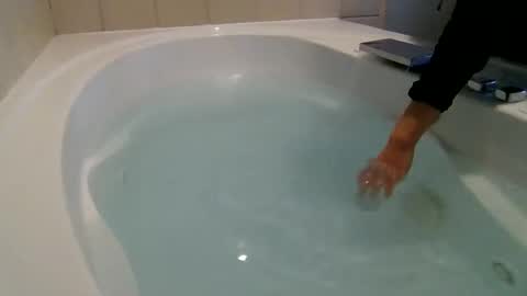 andywan94 online show from December 17, 2024, 11:06 am