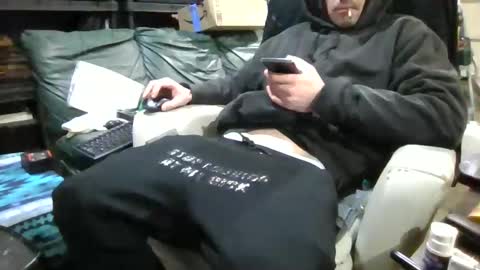 andywan94 online show from December 27, 2024, 12:34 pm