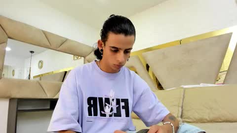 Snapshot of andyxibrat chatting on October 25, 2025, 7:08 pm andyxibrat online show from October 25, 2025, 7:08 pm