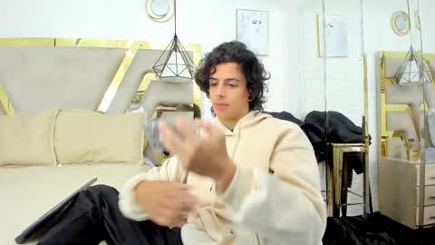 Snapshot of andyxibrat chatting on November 16, 2025, 12:00 pm andyxibrat online show from November 16, 2025, 12:00 pm