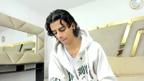 Snapshot of andyxibrat chatting on November 23, 2025, 12:05 pm andyxibrat online show from November 23, 2025, 12:05 pm