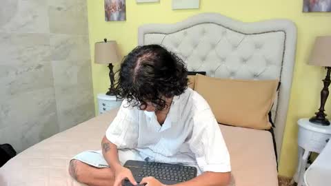 Snapshot of andyxibrat chatting on December 16, 2025, 7:08 pm andyxibrat online show from December 16, 2025, 7:08 pm