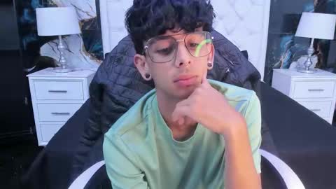 andyxibrat online show from March 19, 2026, 3:05 pm