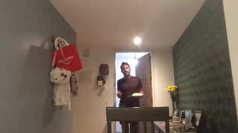 andyxxhot online show from November 3, 2025, 2:35 am